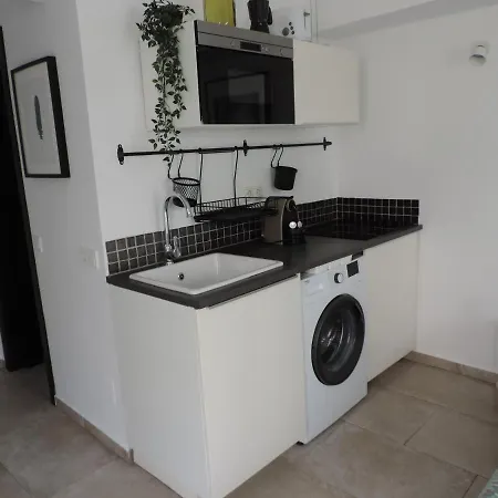 Begonia Center 230 By Namaste Elite