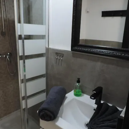 شقة Begonia Center 230 By Namaste Elite *